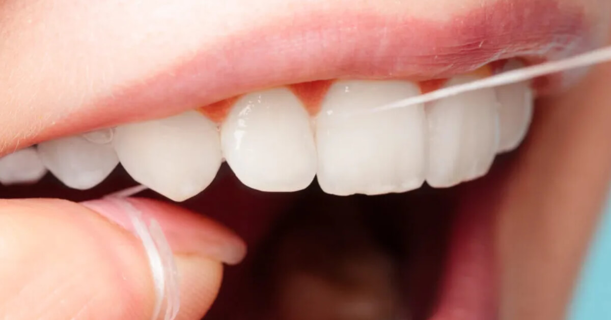 Conheça a Importância do Fio Dental (Dentário): Um Passo Vital para uma Saúde Oral Completa